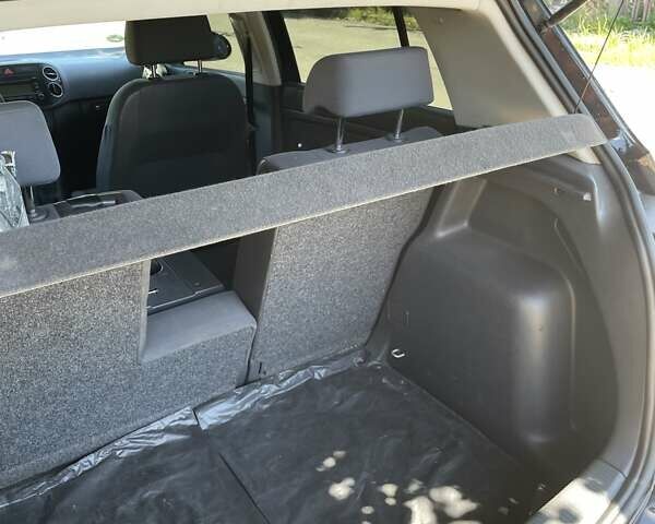 Черный Фольксваген Гольф, объемом двигателя 1.39 л и пробегом 203 тыс. км за 4600 $, фото 3 на Automoto.ua