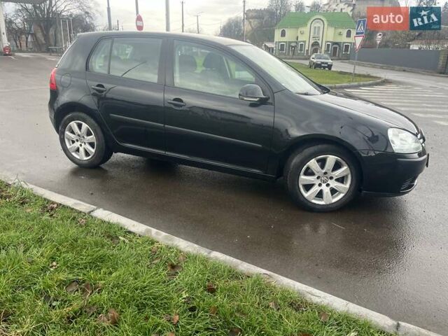 Черный Фольксваген Гольф, объемом двигателя 1.4 л и пробегом 225 тыс. км за 4500 $, фото 17 на Automoto.ua