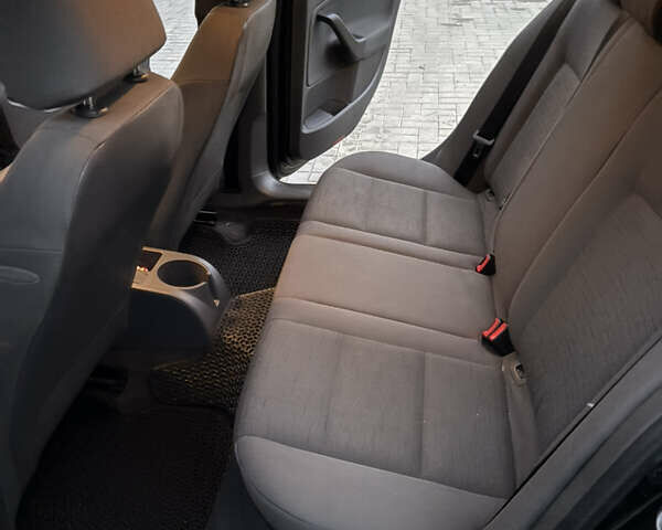 Чорний Фольксваген Гольф, об'ємом двигуна 1.6 л та пробігом 217 тис. км за 6000 $, фото 17 на Automoto.ua