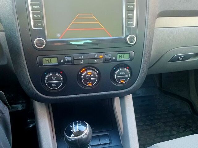 Чорний Фольксваген Гольф, об'ємом двигуна 16 л та пробігом 246 тис. км за 6399 $, фото 1 на Automoto.ua