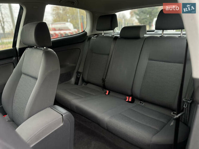 Чорний Фольксваген Гольф, об'ємом двигуна 1.4 л та пробігом 237 тис. км за 5100 $, фото 33 на Automoto.ua