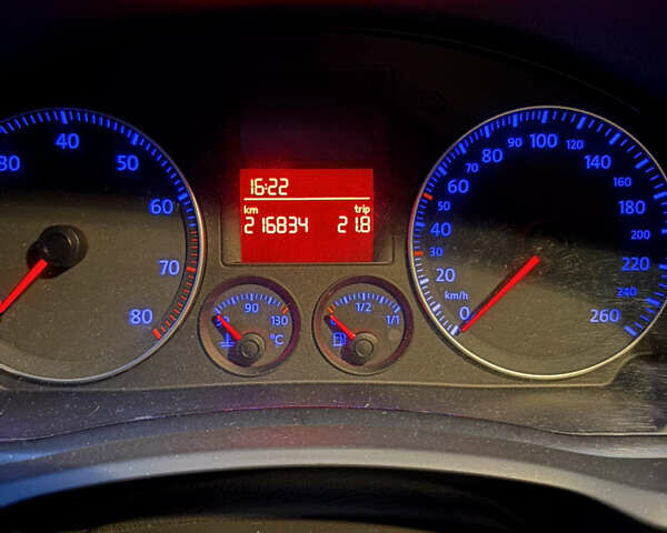 Чорний Фольксваген Гольф, об'ємом двигуна 1.6 л та пробігом 217 тис. км за 6000 $, фото 10 на Automoto.ua