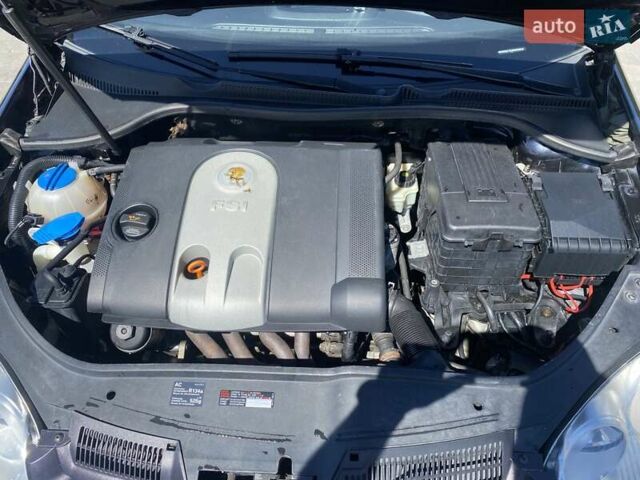 Чорний Фольксваген Гольф, об'ємом двигуна 1.6 л та пробігом 260 тис. км за 6000 $, фото 10 на Automoto.ua