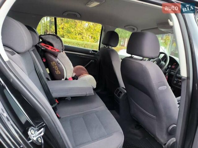 Чорний Фольксваген Гольф, об'ємом двигуна 1.39 л та пробігом 280 тис. км за 5600 $, фото 21 на Automoto.ua