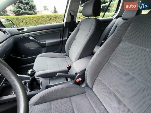 Чорний Фольксваген Гольф, об'ємом двигуна 1.39 л та пробігом 280 тис. км за 5600 $, фото 4 на Automoto.ua