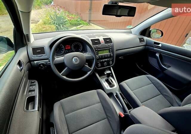 Чорний Фольксваген Гольф, об'ємом двигуна 1.6 л та пробігом 221 тис. км за 7399 $, фото 47 на Automoto.ua