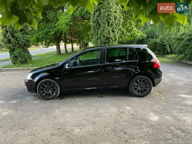 Чорний Фольксваген Гольф, об'ємом двигуна 1.6 л та пробігом 233 тис. км за 4950 $, фото 1 на Automoto.ua