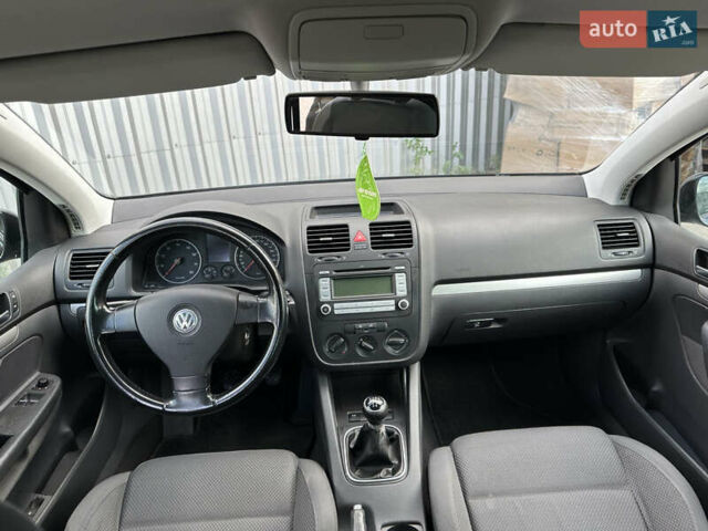 Чорний Фольксваген Гольф, об'ємом двигуна 1.6 л та пробігом 236 тис. км за 6000 $, фото 6 на Automoto.ua