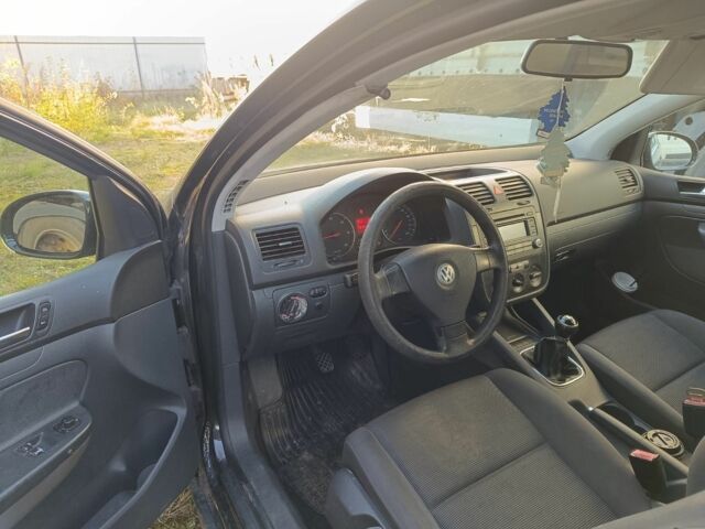 Чорний Фольксваген Гольф, об'ємом двигуна 1 л та пробігом 324 тис. км за 1600 $, фото 5 на Automoto.ua