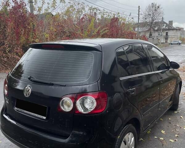 Черный Фольксваген Гольф, объемом двигателя 1.39 л и пробегом 203 тыс. км за 4600 $, фото 1 на Automoto.ua
