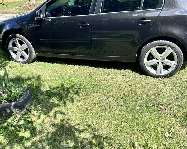 Чорний Фольксваген Гольф, об'ємом двигуна 1.6 л та пробігом 234 тис. км за 5800 $, фото 8 на Automoto.ua