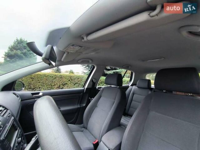 Чорний Фольксваген Гольф, об'ємом двигуна 1.39 л та пробігом 280 тис. км за 5600 $, фото 1 на Automoto.ua