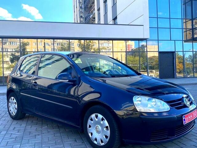 Черный Фольксваген Гольф, объемом двигателя 1.4 л и пробегом 235 тыс. км за 4300 $, фото 2 на Automoto.ua