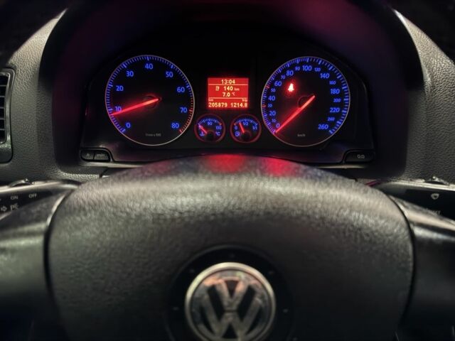 Черный Фольксваген Гольф, объемом двигателя 1.6 л и пробегом 205 тыс. км за 6500 $, фото 16 на Automoto.ua