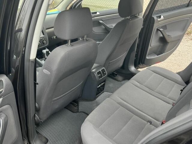 Фольксваген Гольф 2005 в Кропивницком (Кировограде) на Automoto.ua Черный Фольксваген Гольф, объемом двигателя 2 л и пробегом 190 тыс. км за 6500 $, фото 2 на Automoto.ua