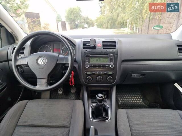 Чорний Фольксваген Гольф, об'ємом двигуна 1.4 л та пробігом 218 тис. км за 5400 $, фото 3 на Automoto.ua