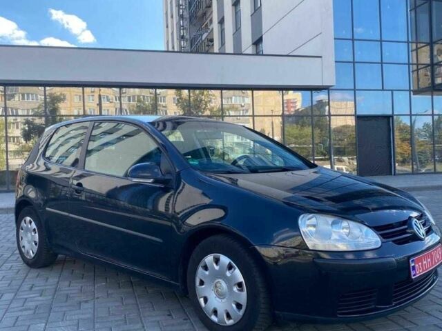 Черный Фольксваген Гольф, объемом двигателя 1.4 л и пробегом 235 тыс. км за 4400 $, фото 2 на Automoto.ua