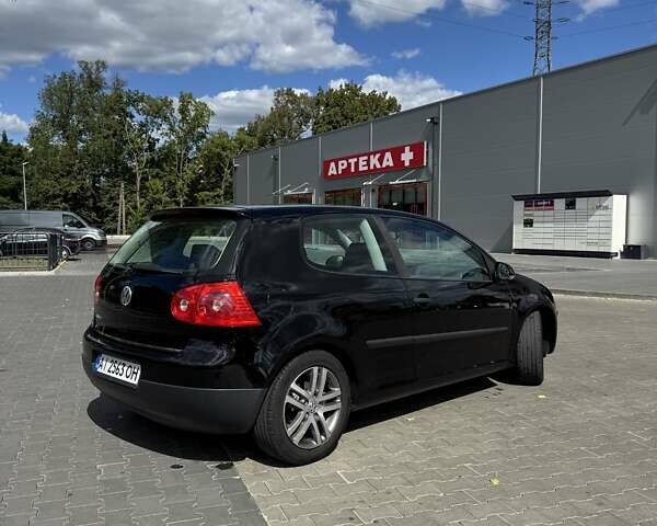 Черный Фольксваген Гольф, объемом двигателя 1.6 л и пробегом 263 тыс. км за 5800 $, фото 5 на Automoto.ua