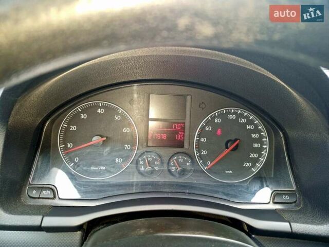 Чорний Фольксваген Гольф, об'ємом двигуна 1.4 л та пробігом 218 тис. км за 5400 $, фото 5 на Automoto.ua