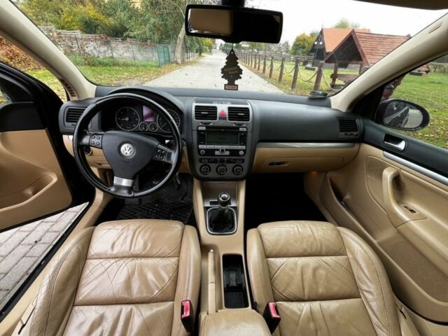 Черный Фольксваген Гольф, объемом двигателя 1.9 л и пробегом 240 тыс. км за 1500 $, фото 6 на Automoto.ua