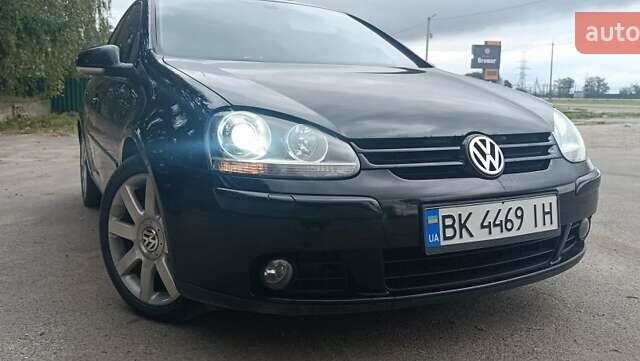 Чорний Фольксваген Гольф, об'ємом двигуна 2 л та пробігом 273 тис. км за 5400 $, фото 7 на Automoto.ua