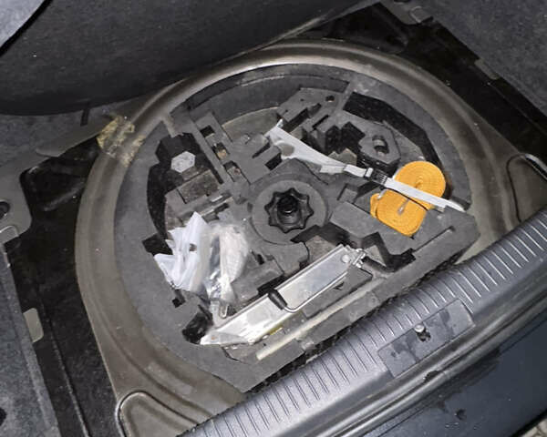 Чорний Фольксваген Гольф, об'ємом двигуна 1.6 л та пробігом 217 тис. км за 6000 $, фото 19 на Automoto.ua