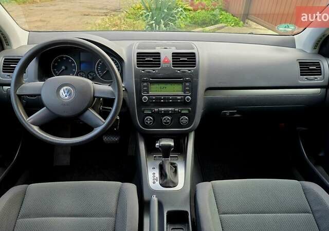 Чорний Фольксваген Гольф, об'ємом двигуна 1.6 л та пробігом 221 тис. км за 7399 $, фото 2 на Automoto.ua