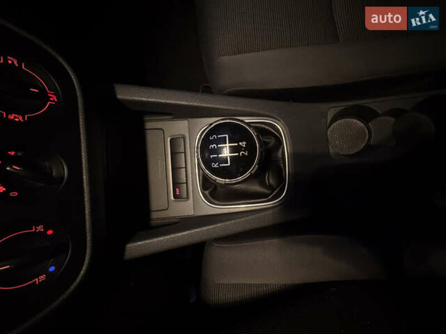 Чорний Фольксваген Гольф, об'ємом двигуна 1.39 л та пробігом 231 тис. км за 5500 $, фото 5 на Automoto.ua