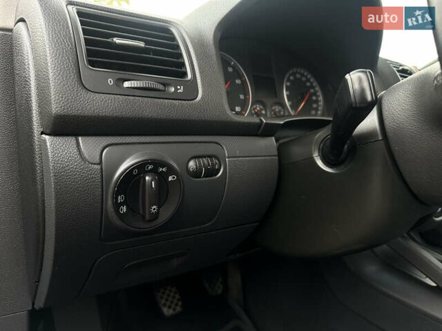 Чорний Фольксваген Гольф, об'ємом двигуна 1.4 л та пробігом 237 тис. км за 5100 $, фото 27 на Automoto.ua