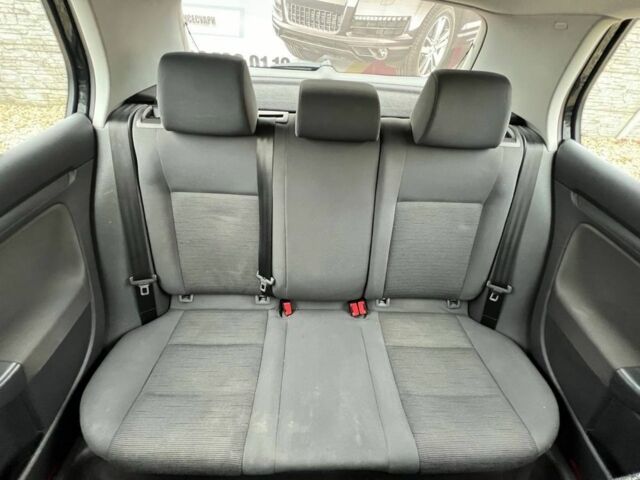 Черный Фольксваген Гольф, объемом двигателя 1.6 л и пробегом 191 тыс. км за 5499 $, фото 18 на Automoto.ua