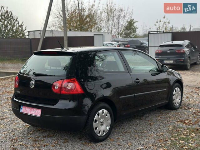 Чорний Фольксваген Гольф, об'ємом двигуна 1.4 л та пробігом 237 тис. км за 5100 $, фото 16 на Automoto.ua