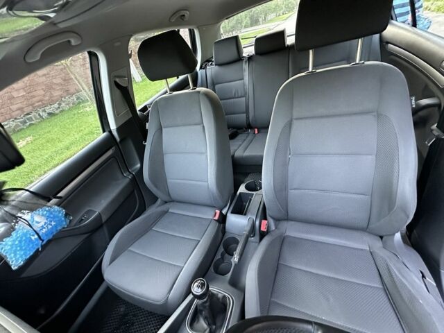 Черный Фольксваген Гольф, объемом двигателя 1.4 л и пробегом 205 тыс. км за 5300 $, фото 12 на Automoto.ua