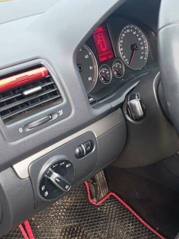 Чорний Фольксваген Гольф, об'ємом двигуна 2 л та пробігом 273 тис. км за 5400 $, фото 4 на Automoto.ua