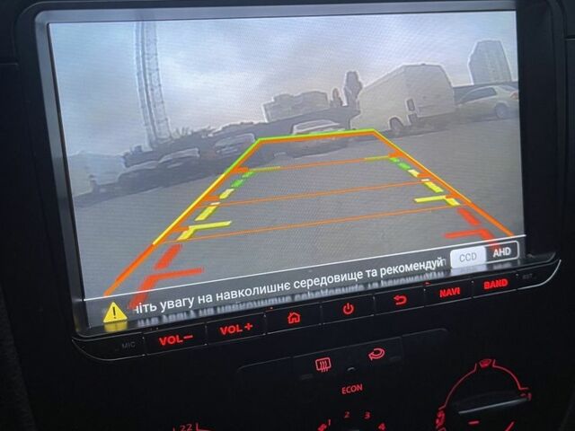 Черный Фольксваген Гольф, объемом двигателя 1.6 л и пробегом 287 тыс. км за 4800 $, фото 21 на Automoto.ua