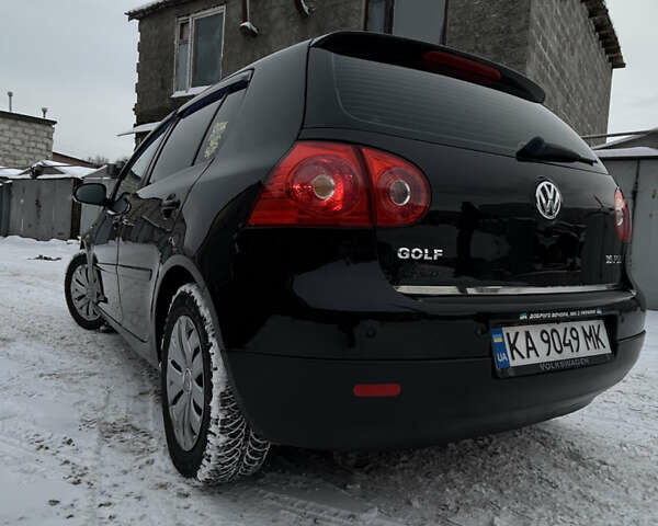 Черный Фольксваген Гольф, объемом двигателя 1.6 л и пробегом 252 тыс. км за 6500 $, фото 3 на Automoto.ua