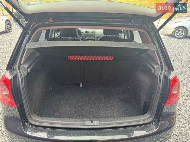 Черный Фольксваген Гольф, объемом двигателя 1.4 л и пробегом 298 тыс. км за 4900 $, фото 8 на Automoto.ua