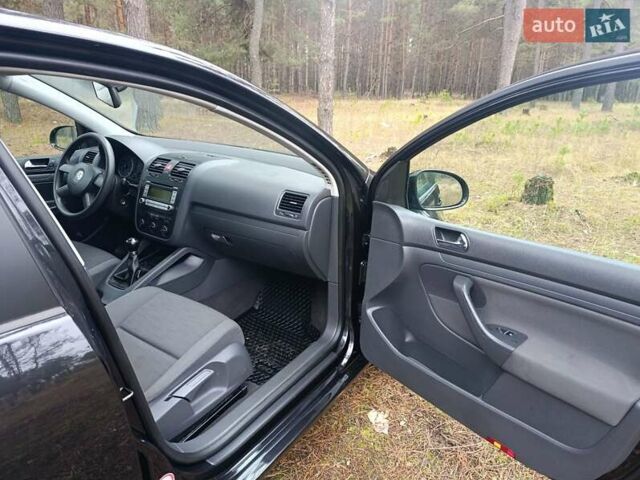 Чорний Фольксваген Гольф, об'ємом двигуна 1.6 л та пробігом 240 тис. км за 5700 $, фото 8 на Automoto.ua