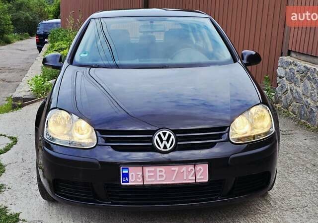 Черный Фольксваген Гольф, объемом двигателя 1.6 л и пробегом 210 тыс. км за 7299 $, фото 6 на Automoto.ua