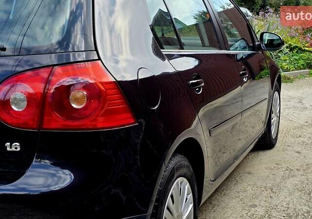 Чорний Фольксваген Гольф, об'ємом двигуна 1.6 л та пробігом 221 тис. км за 7399 $, фото 21 на Automoto.ua