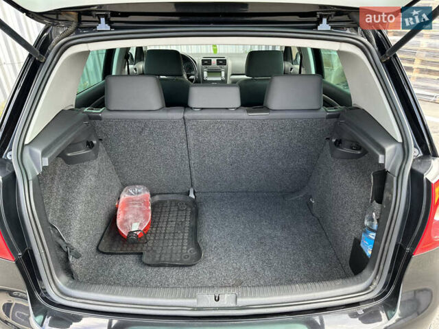 Чорний Фольксваген Гольф, об'ємом двигуна 1.6 л та пробігом 236 тис. км за 6000 $, фото 13 на Automoto.ua