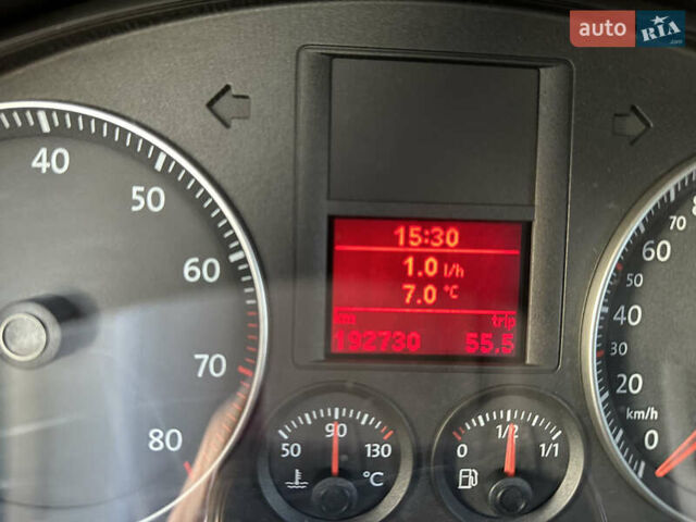 Черный Фольксваген Гольф, объемом двигателя 1.6 л и пробегом 192 тыс. км за 6000 $, фото 26 на Automoto.ua