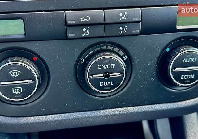 Черный Фольксваген Гольф, объемом двигателя 1.6 л и пробегом 215 тыс. км за 6500 $, фото 16 на Automoto.ua