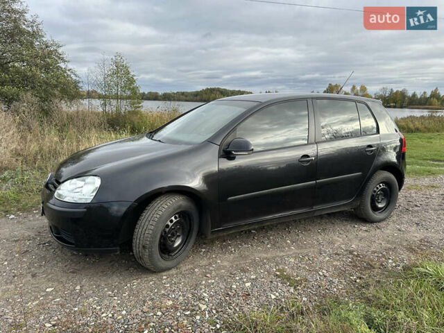 Черный Фольксваген Гольф, объемом двигателя 1.39 л и пробегом 121 тыс. км за 5150 $, фото 8 на Automoto.ua