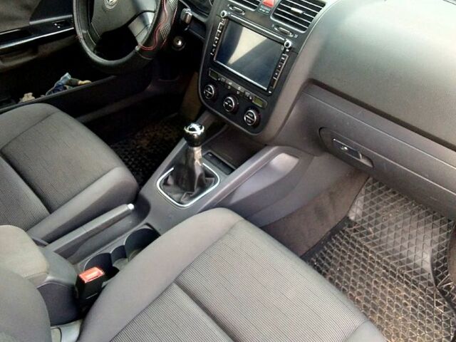 Чорний Фольксваген Гольф, об'ємом двигуна 1.4 л та пробігом 270 тис. км за 4200 $, фото 4 на Automoto.ua