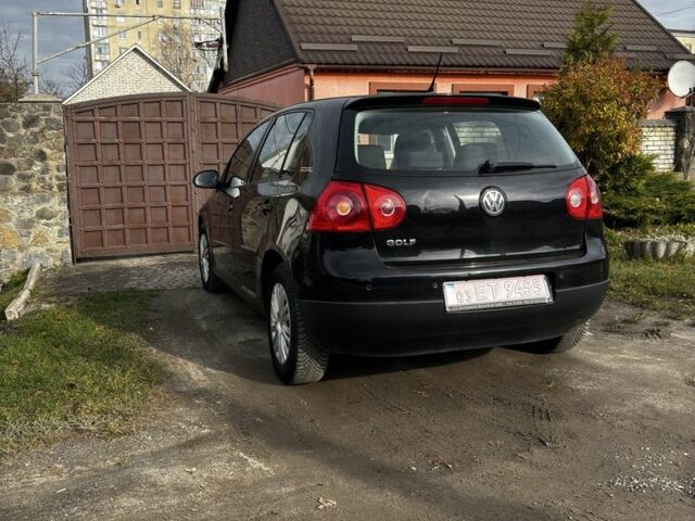 Черный Фольксваген Гольф, объемом двигателя 1.4 л и пробегом 250 тыс. км за 4650 $, фото 4 на Automoto.ua