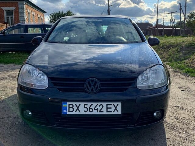 Черный Фольксваген Гольф, объемом двигателя 1.6 л и пробегом 294 тыс. км за 5200 $, фото 1 на Automoto.ua