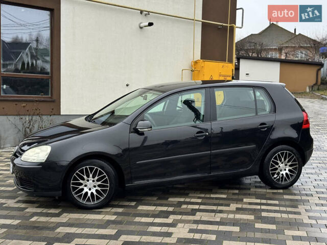 Черный Фольксваген Гольф, объемом двигателя 1.4 л и пробегом 197 тыс. км за 5500 $, фото 12 на Automoto.ua