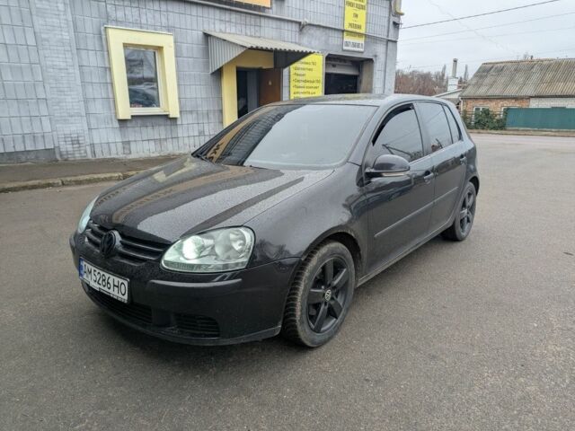 Черный Фольксваген Гольф, объемом двигателя 1.4 л и пробегом 246 тыс. км за 5000 $, фото 4 на Automoto.ua