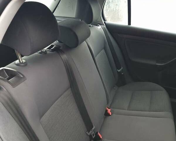 Черный Фольксваген Гольф, объемом двигателя 1.6 л и пробегом 260 тыс. км за 4900 $, фото 20 на Automoto.ua