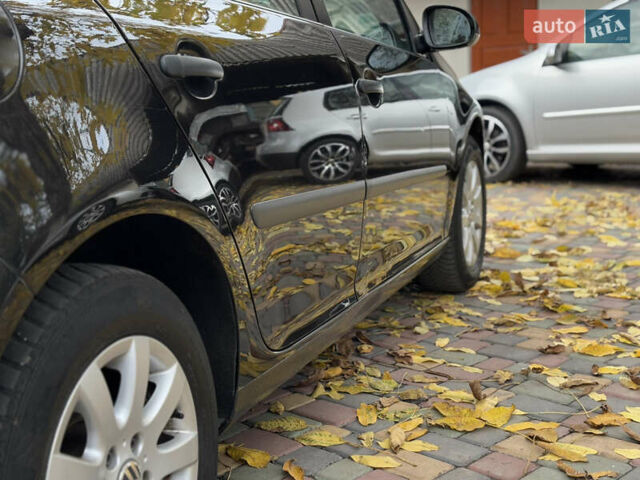 Черный Фольксваген Гольф, объемом двигателя 1.4 л и пробегом 270 тыс. км за 5049 $, фото 9 на Automoto.ua